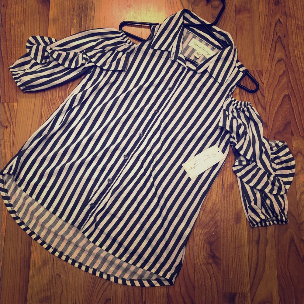 Stripped button down shoulder less top
